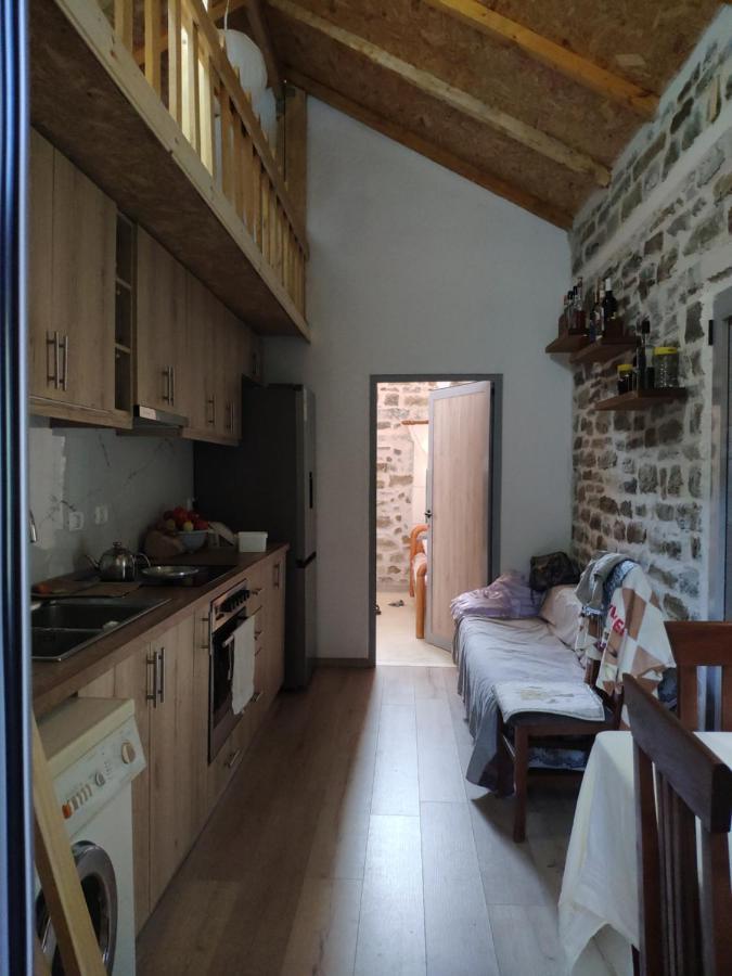 Villa Stone House Kelcyre Exterior foto