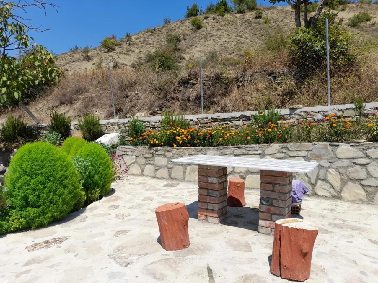 Villa Stone House Kelcyre Exterior foto